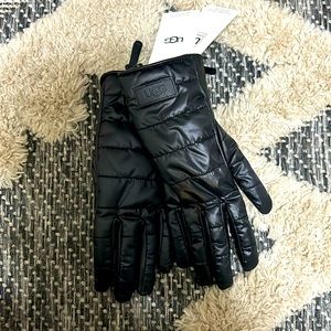 Ugg Women’s Gloves NWT